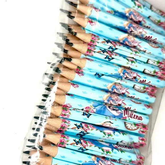 Mini Lápis Alice no País das Maravilhas Personalizado - feito à mão por Mi Papelaria Criativa