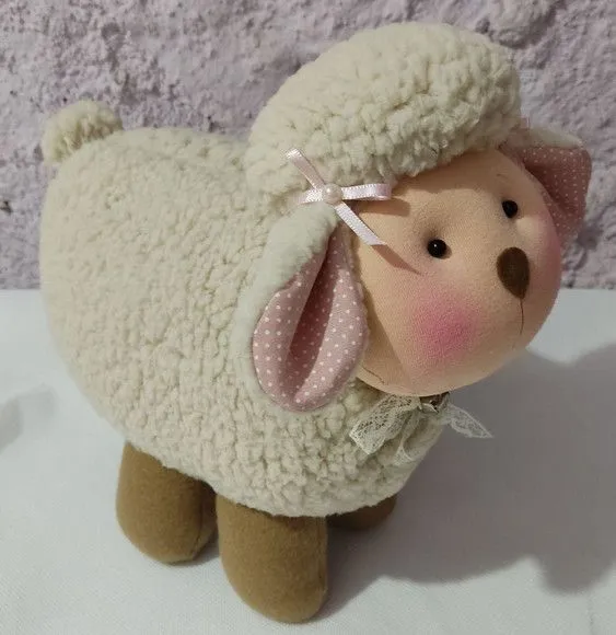 Ovelhinha Fofinha - artesanato feito à mão por Ateliê cantinho do bebê