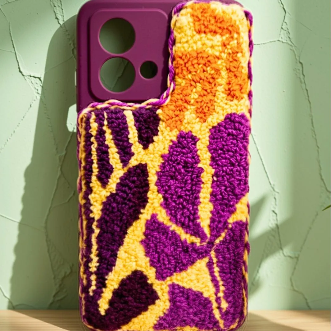 Capa de Celular Personalizada em Punch Needle | Feita à Mão - foto 6