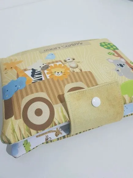 Kit higiene do bebê- Porta fraldas e lenço umedecido - foto 2