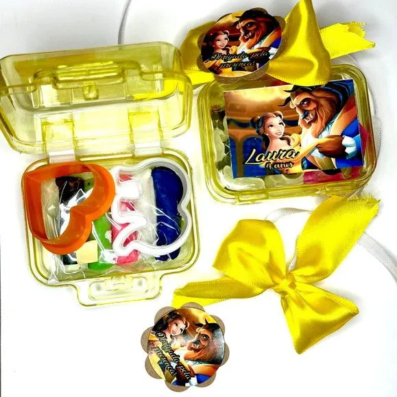 Mini Maleta com Massinhas Bela e a Fera Personalizada - foto 2