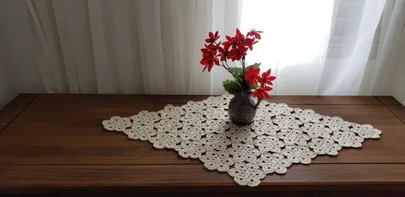 Centro de Mesa em Crochê Mini Flor Cru - foto 4