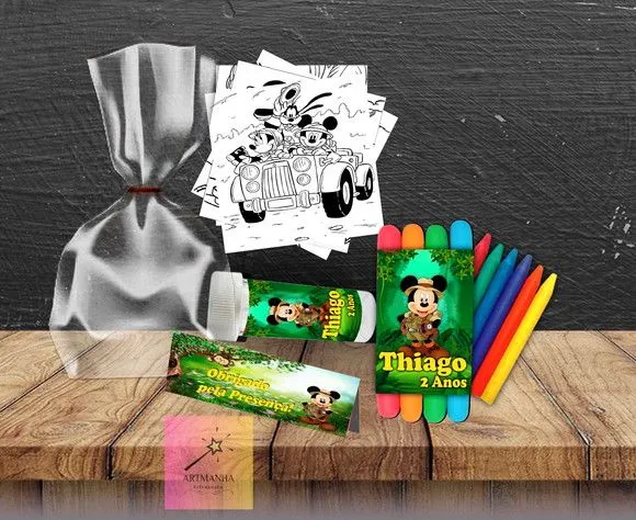 Kit Massinha + Giz + Bolha Mickey Safari Personalizado - feito à mão por Artmanha Lembrancinhas
