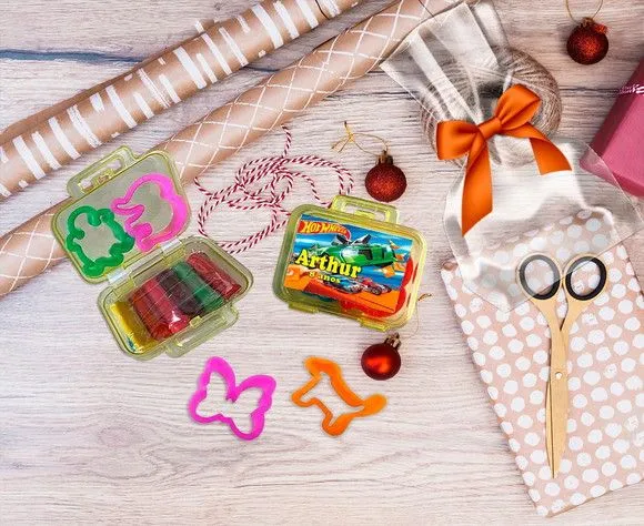 Mini Maleta com Massinhas Hotwheels Personalizada - feito à mão por Artmanha Lembrancinhas