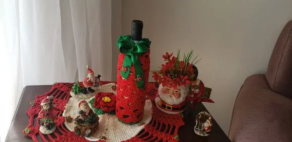 Porta Garrafa de Vinho Vermelha em Crochê (natal) - foto 3