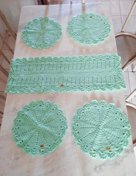 Kit de Mesa Posta em Crochê