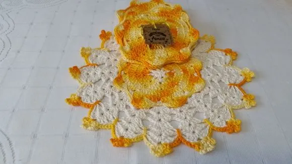 Porta Jarra e Copos Mescla Amarela 7 Pçs