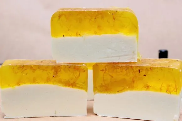 Sabonete Natural Calêndula Anti Alergico e Dermatites - foto 2