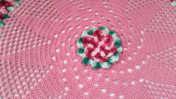 Tapete Redondo em Crochê Flor Gisele - foto 5