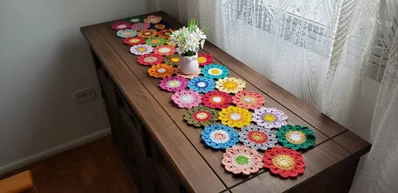 Trilho de Mesa em Crochê Flores Japonesa (1,30 cm x 30 Cm) - foto 5