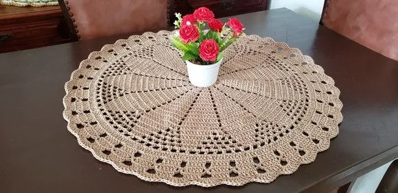 Centro de Mesa em Crochê - Caqui (70 Cm)
