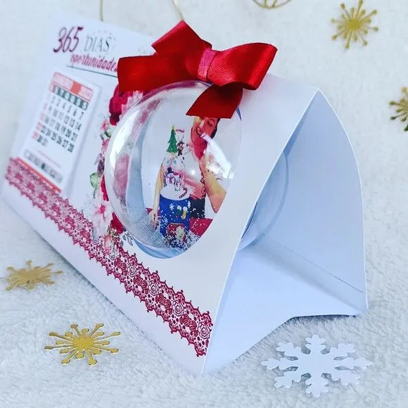 Calendário de Mesa com Bolinha e Foto Floral - foto 2