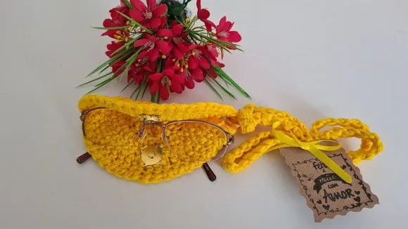 Porta Óculos em Crochê Amarelo - foto 4