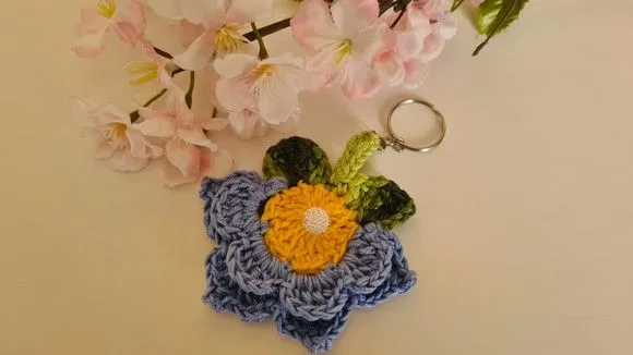 Chaveiro Florzinha em Crochê Reno (lembrancinha) - foto 3