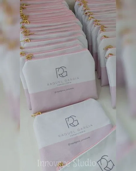 Necessaire Personalizada - Logomarca - artesanato feito à mão por Innovare Studio