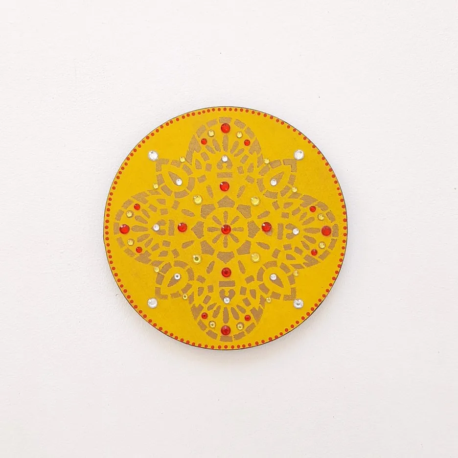 Mandala Indiana Colorida - artesanato de Estudio Bananeira