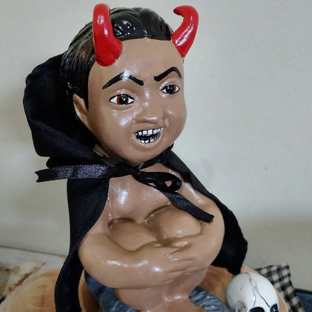 Exu mirim pimenta com capa gesso 25 cm