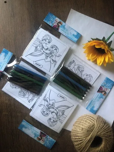 Kit Giz de Cera Frozen Personalizado - artesanato feito à mão por creativitybynina