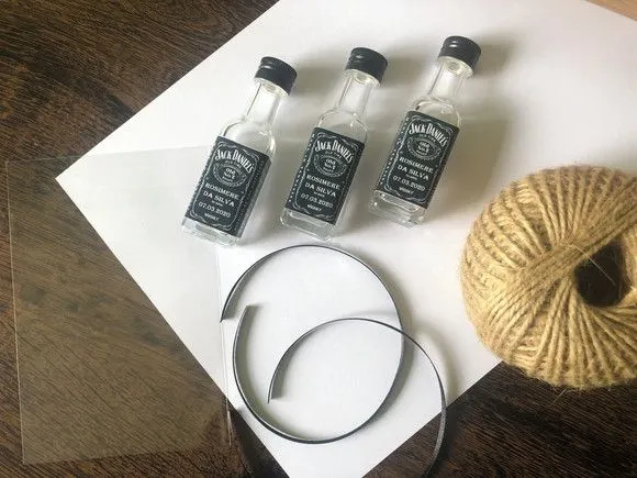 Garrafinha Personalizada - artesanato feito à mão por creativitybynina