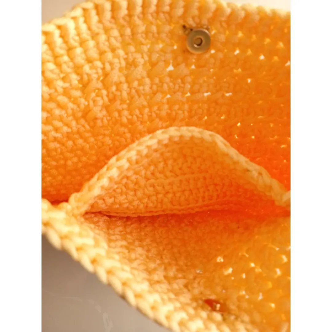 Bolsa de Crochê Amarelo Claro com Corrente Dourada e Franja – Fio Náutico, Feita à Mão - foto 3