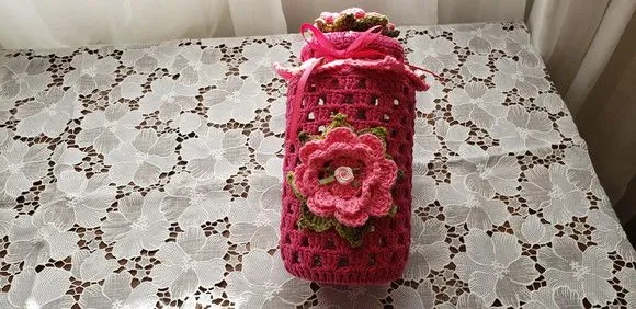 Capa para Potes 500 Grs em Crochê Magenta Flores Rosa - foto 3