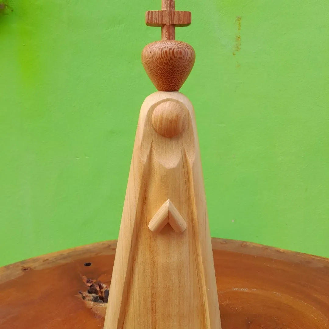 Nossa senhora Aparecida de madeira - feito à mão por ArtePol