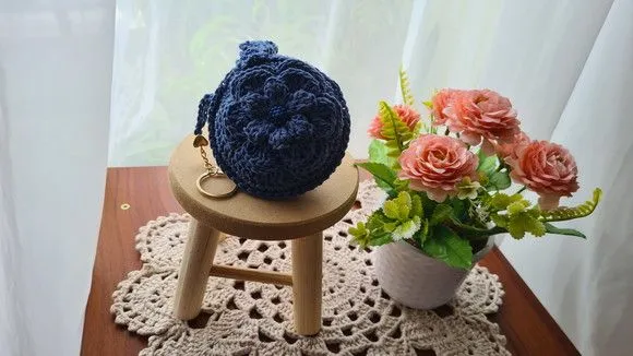 Case em Crochê para Fone de Ouvidos Azul Náutico - foto 2