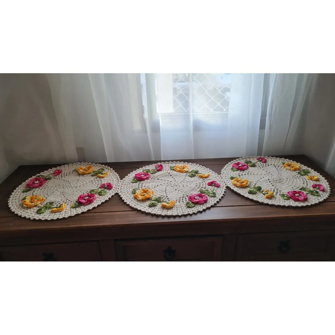 Caminho de Mesa em Crochê “Jardim das Flores” - foto 4