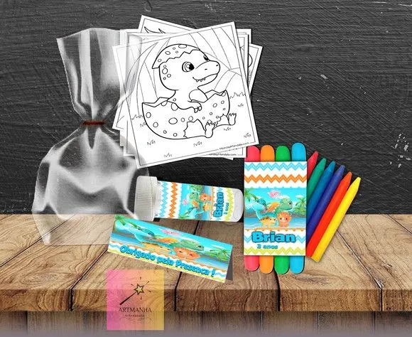 Kit Massinha + Giz + Bolha Dinossauro Personalizado - feito à mão por Artmanha Lembrancinhas
