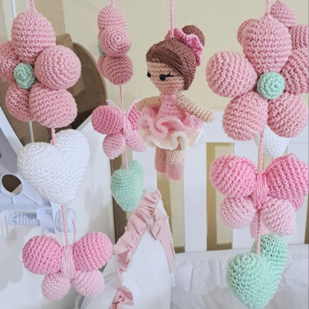 Móbile boneca amigurumi - foto 5
