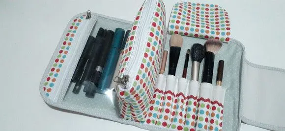 Necessaire porta maquiagem - feito à mão por Innovare Studio