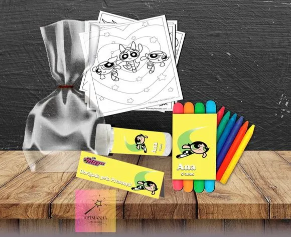 Kit Massinha + Giz + Bolha Docinho Personalizado - feito à mão por Artmanha Lembrancinhas