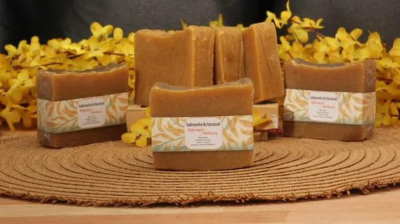 Sabonete Natural Vegano de Abóbora e Manteiga de Murumuru - artesanato feito à mão por Juliana Biz - casa e bem estar