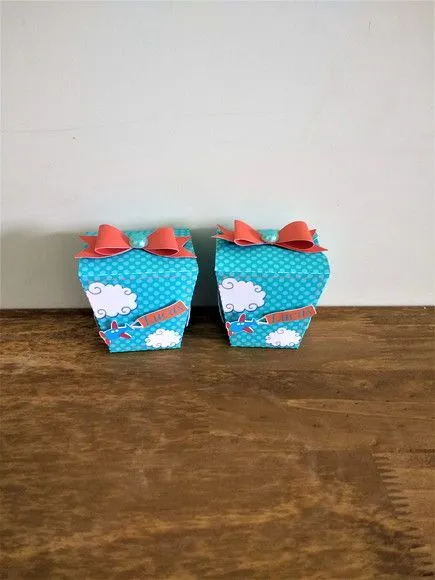 Caixa sushi catavento e avião - artesanato de Fina Essência Papelaria Personalizada