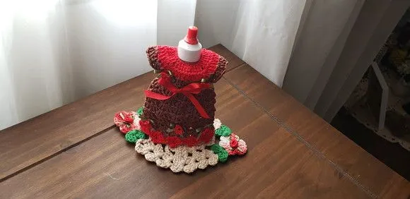 Capa para Adoçante Vestidinho Vermelho com Capuccino Marrom