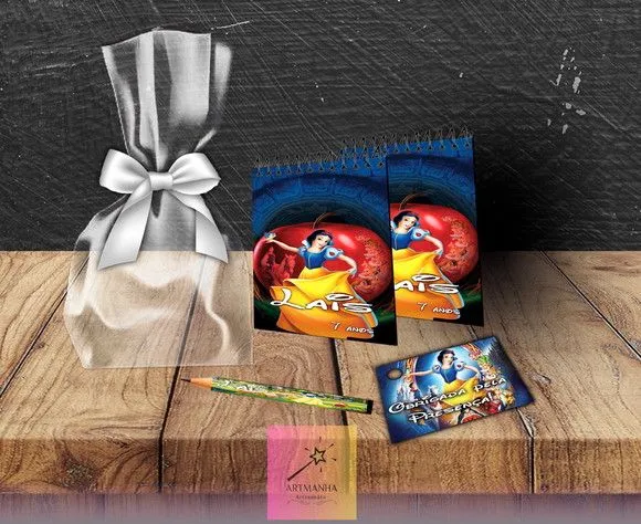 Bloquinho Branca de Neve Personalizado - feito à mão por Artmanha Lembrancinhas