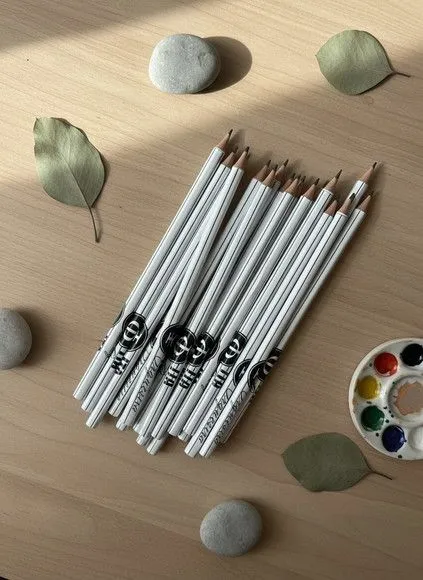 Lápis - Logo Marca Personalizado - feito à mão por Mi Papelaria Criativa