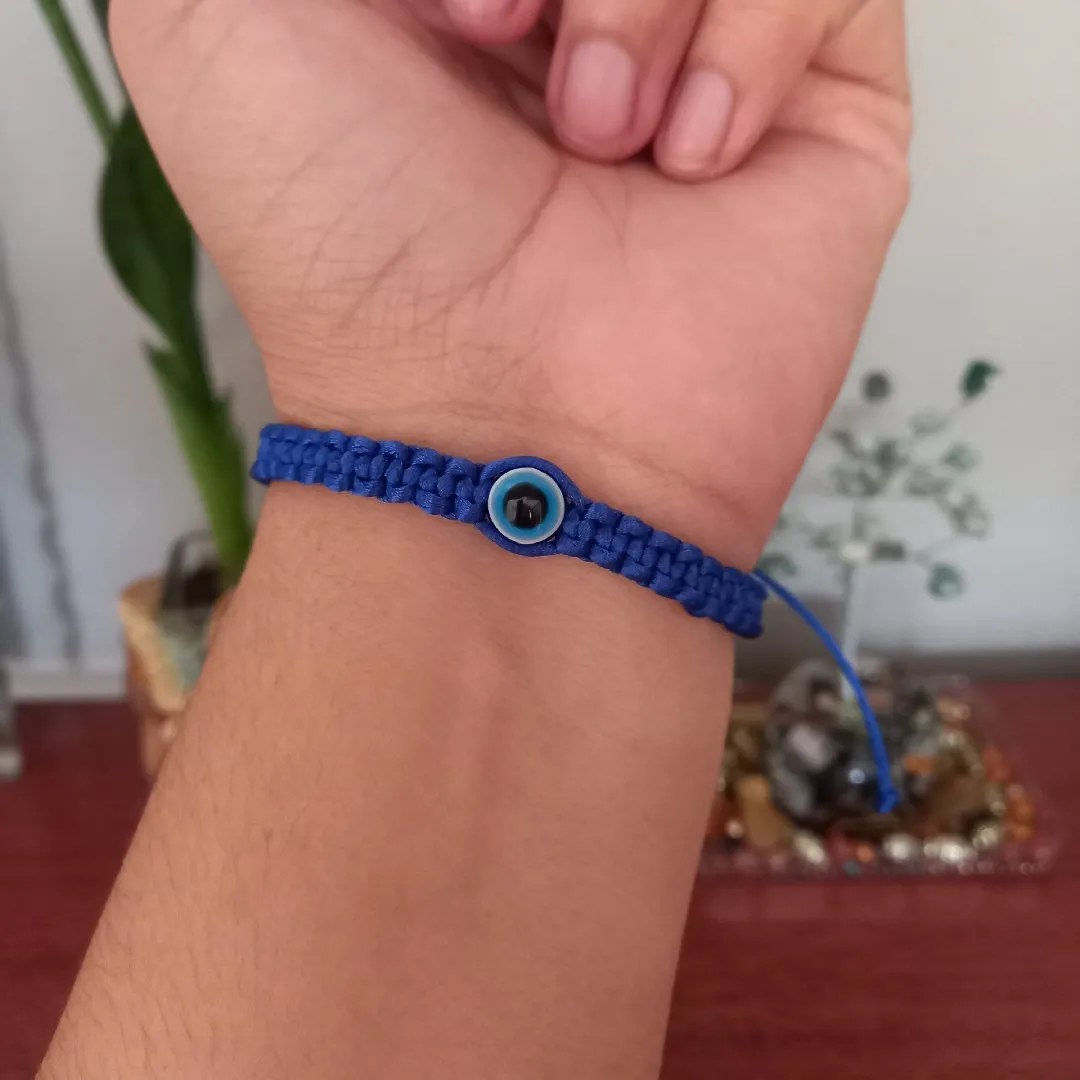 Pulseira Olho grego macramê - artesanato feito à mão por Cleo Lineshop