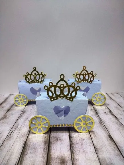 Caixa Carruagem Luxo Realeza / Príncipe - artesanato de Fina Essência Papelaria Personalizada