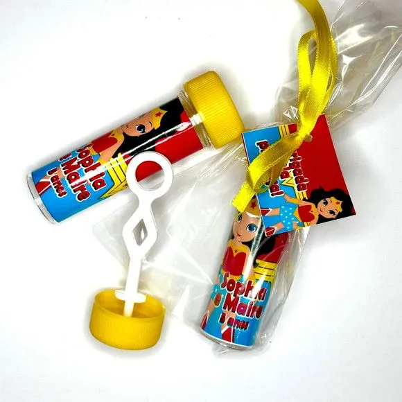 Bolinha de Sabão Mulher Maravilha Personalizada - artesanato feito à mão por Mi Papelaria Criativa
