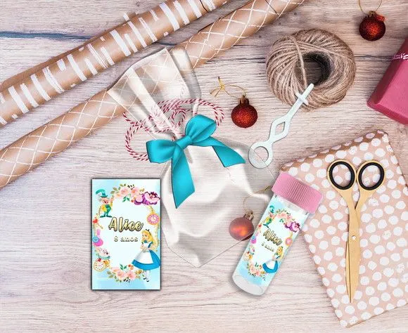 Bolha de Sabão Alice no Pais das Maravilhas Personalizada - feito à mão por Artmanha Lembrancinhas