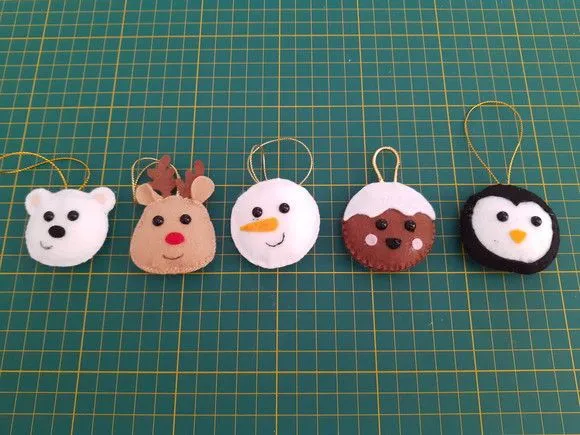 Kit 1 - Pingentes De Árvore De Natal Em Feltro