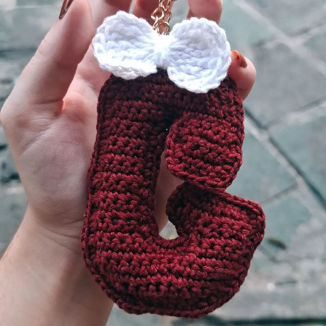 Chaveiro de Letra em Crochê ❤️