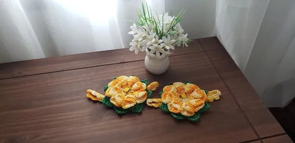 Par de Prendedores de Cortinas Crochê Flor Amarelo Mesclado - foto 5