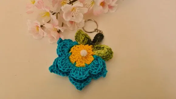 Chaveiro Florzinha em Crochê Turquesa (lembrancinha) - foto 2