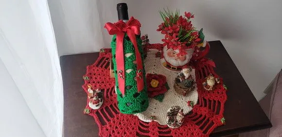 Porta Garrafa de Vinho em Crochê Verde (natal) - foto 5