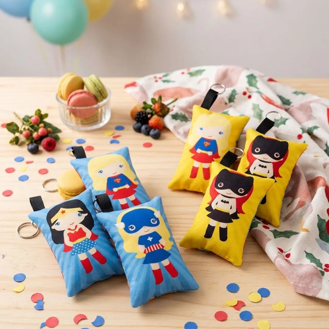 Chaveiro Almofadinha Super-Heroínas Personalizado | Lembrancinha Infantil - foto 2