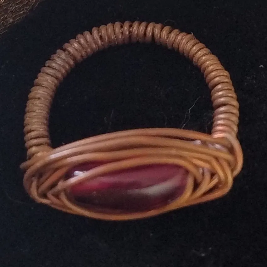Anel Wire Wrap Cobre e Miçanga Vermelha ARO11 - foto 2