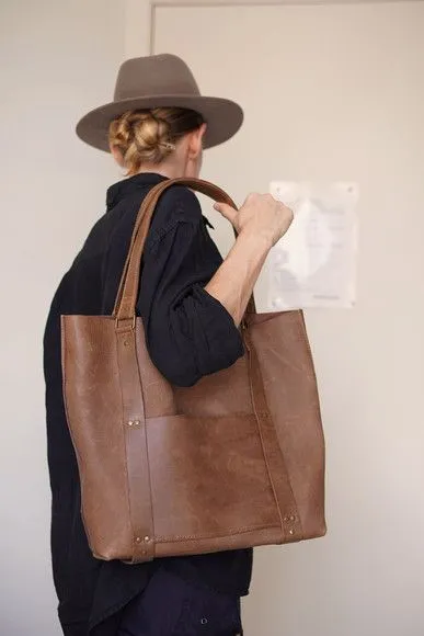 Bolsa Tote Shopper +cinto Corset de Couro Legitimo - artesanato feito à mão por poroda