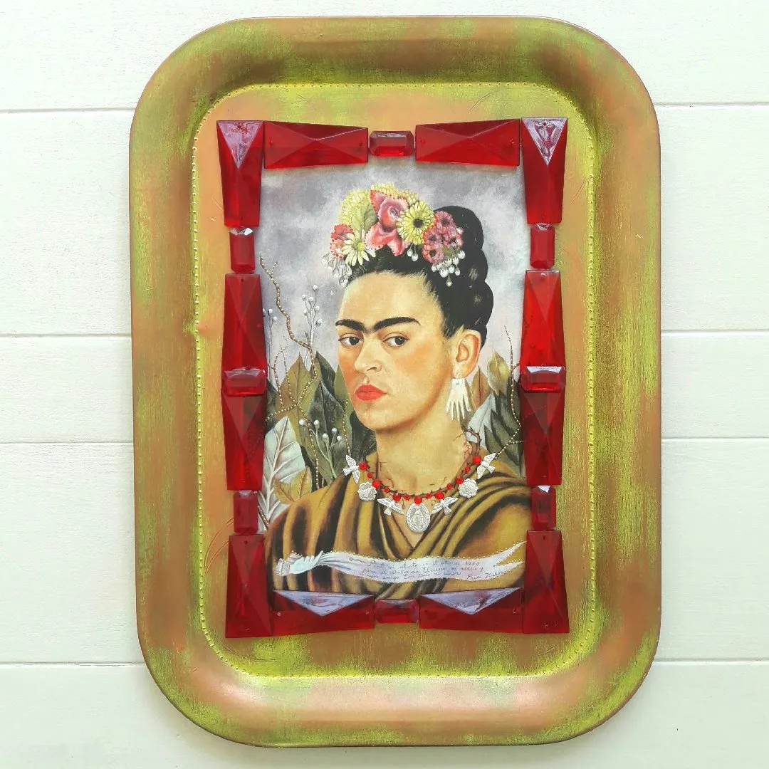 Quadro Frida Dourado - artesanato feito à mão por Estudio Bananeira